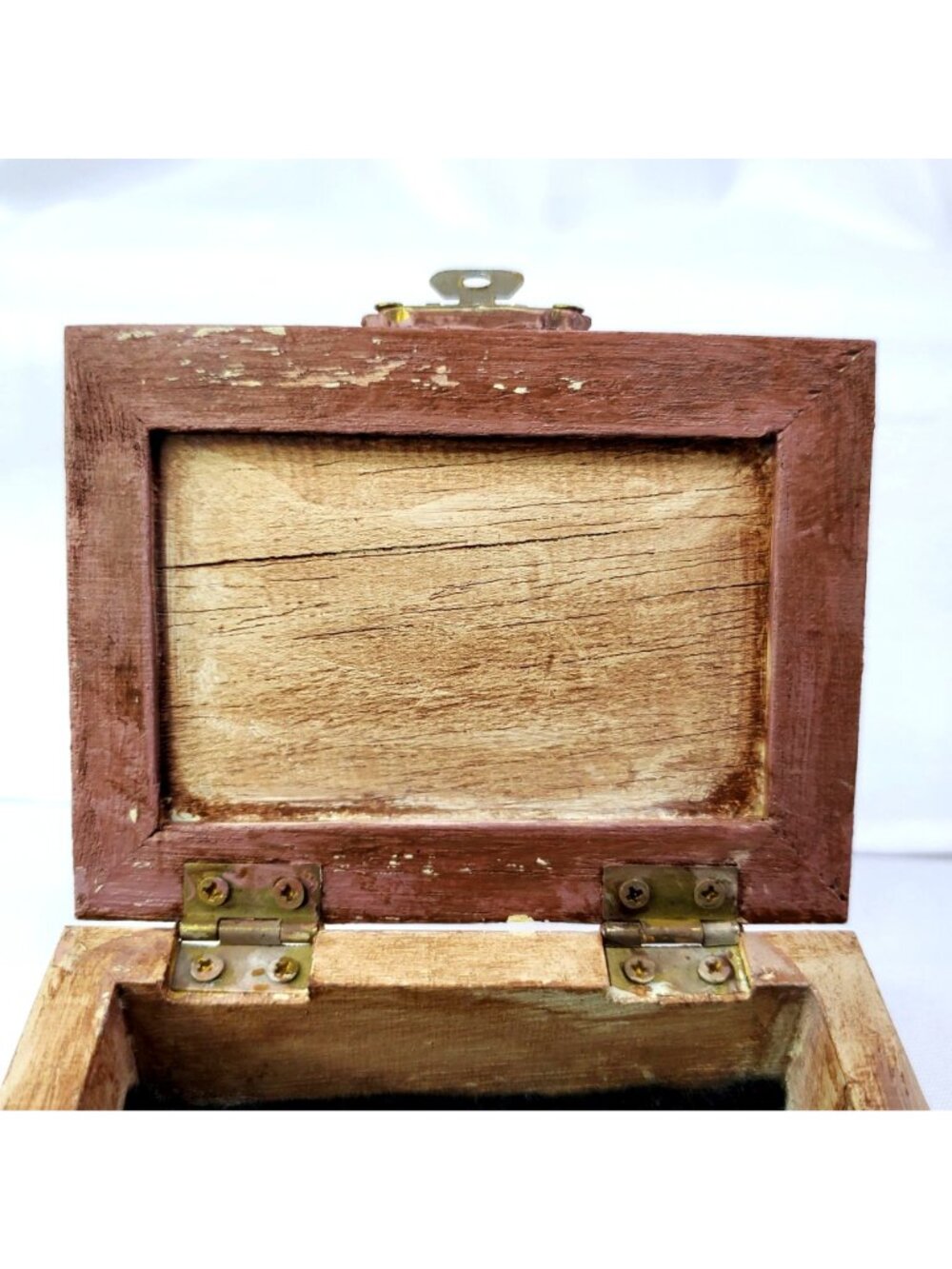 VTG Hand-Carved Wooden Jewelry Trinket Box With Floral Design & Brass Latch - Picture 12 of 13